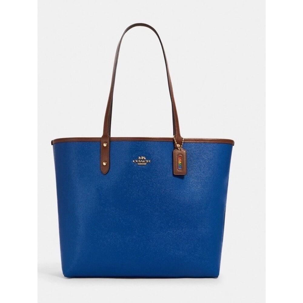 NWT Coach Reversible City Tote In Rainbow Signature Canvas 2463 Navy Blue - Picture 2 of 8
